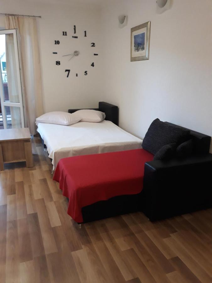 Lux Ground Apartment - Makarska Exterior photo