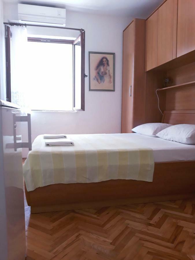 Lux Ground Apartment - Makarska Exterior photo